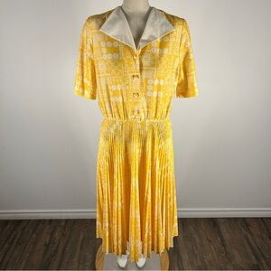 ❤️ Vintage Made in Canada Chic Yellow Patterned Midi Dress